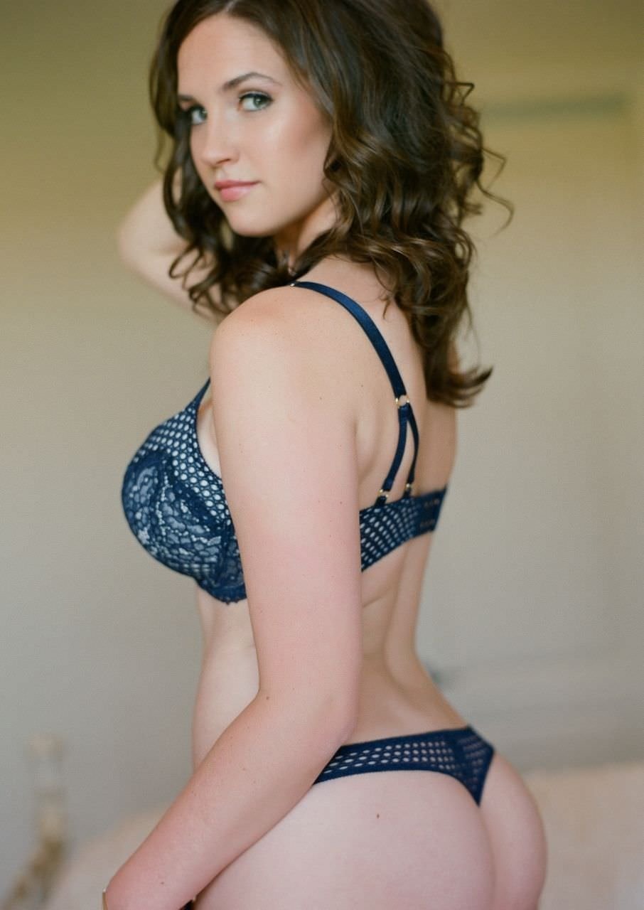 Jessica studio boudoir portrait 7